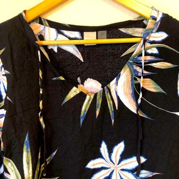 Roxy Floral Top Women’s Small Tropical Black Ruffle Hawaiian Surfer Summer - Picture 4 of 7